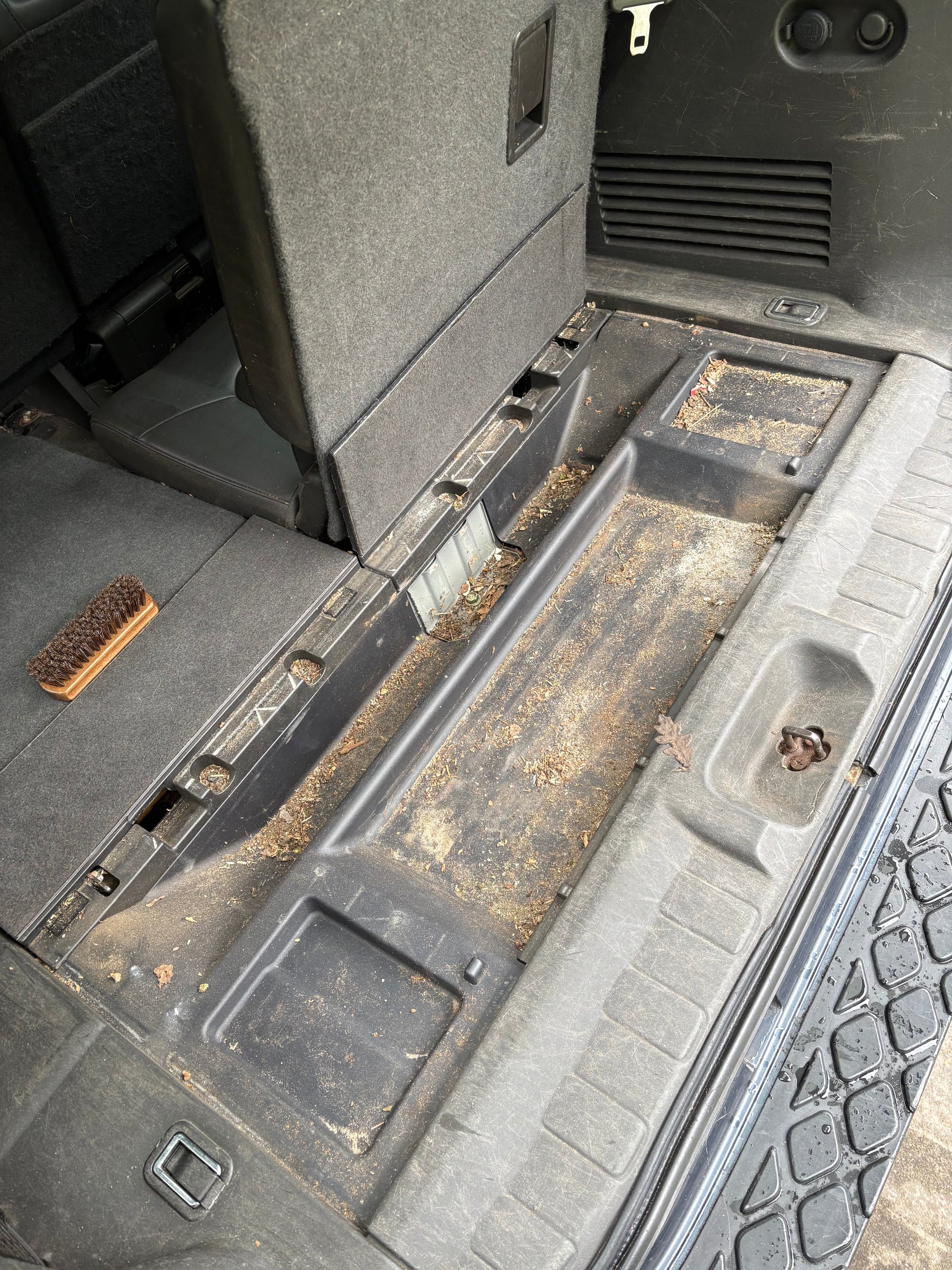 Vehicle before detailing