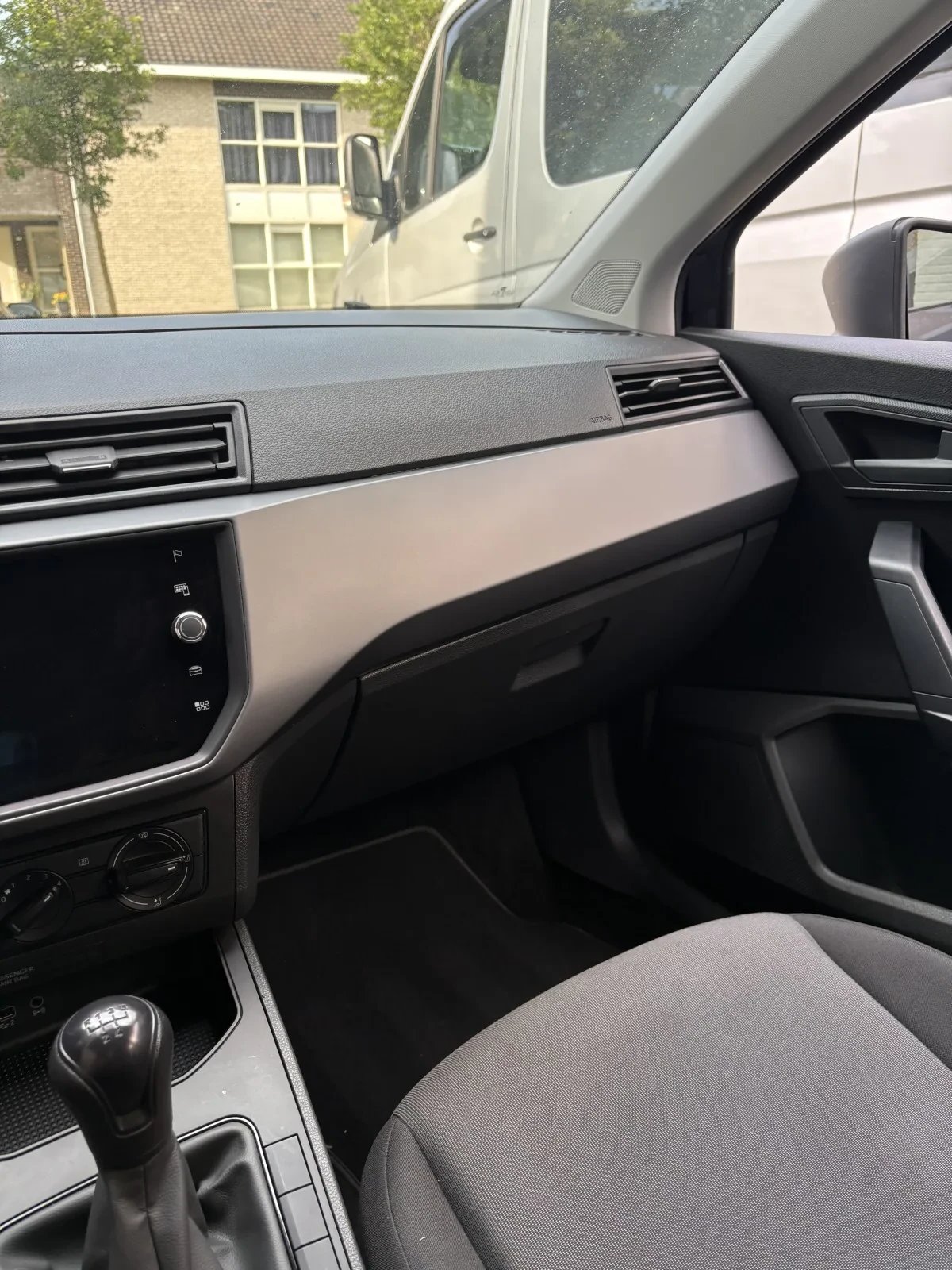 Full interior and exterior detail result — 4