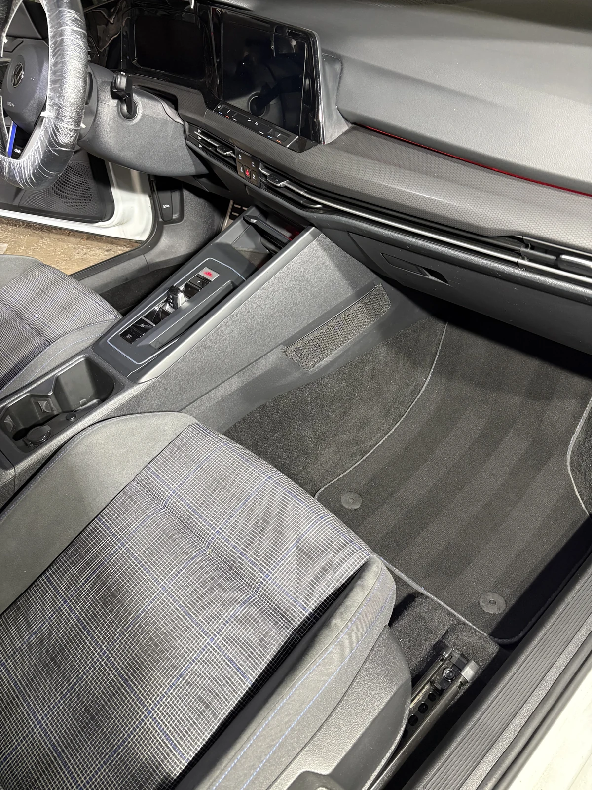 VW Golf GTI interior reset and exterior detail result — 5